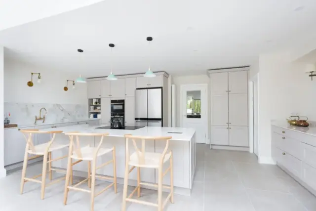 white kitchen